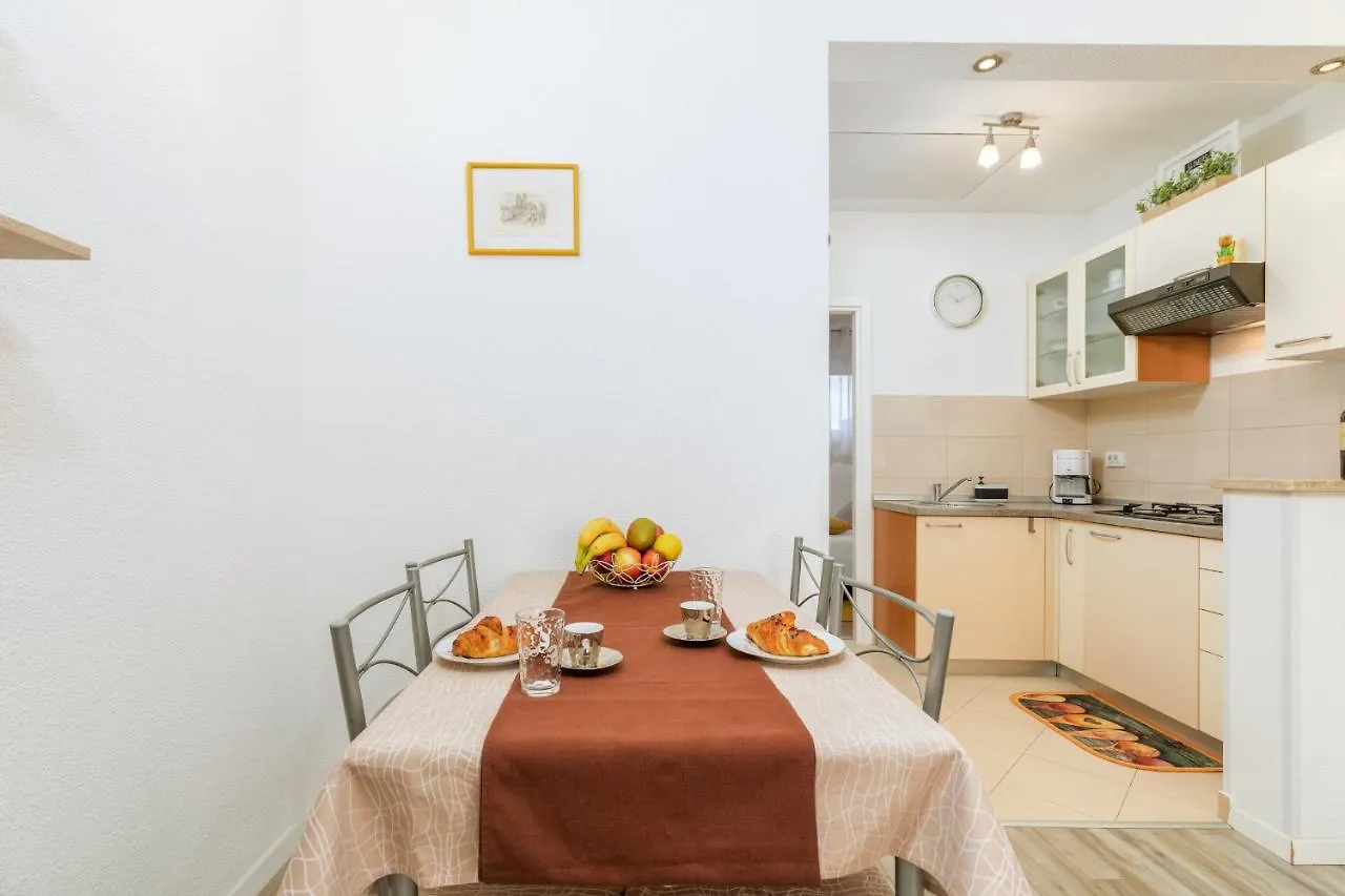 Relax Apartment Ive Pula